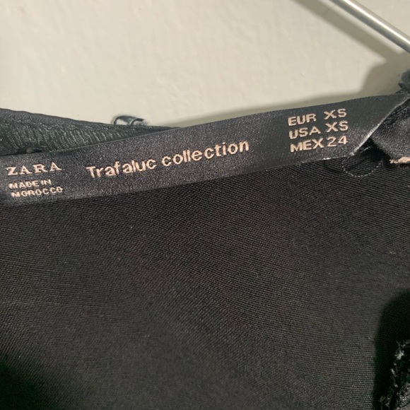 Zara black low V-neck mini dress - Picture 5 of 8